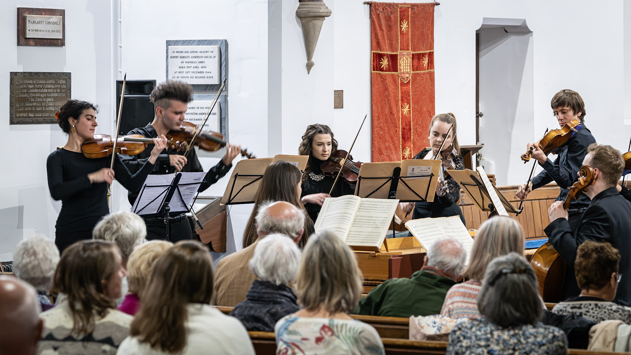 Concert 1 - String section performance